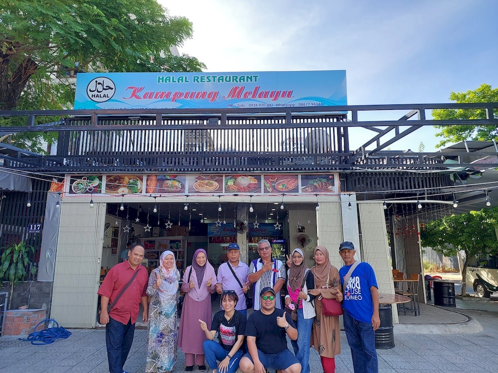 Kampung Melayu serves traditional Malay dishes in a warm and inviting environment